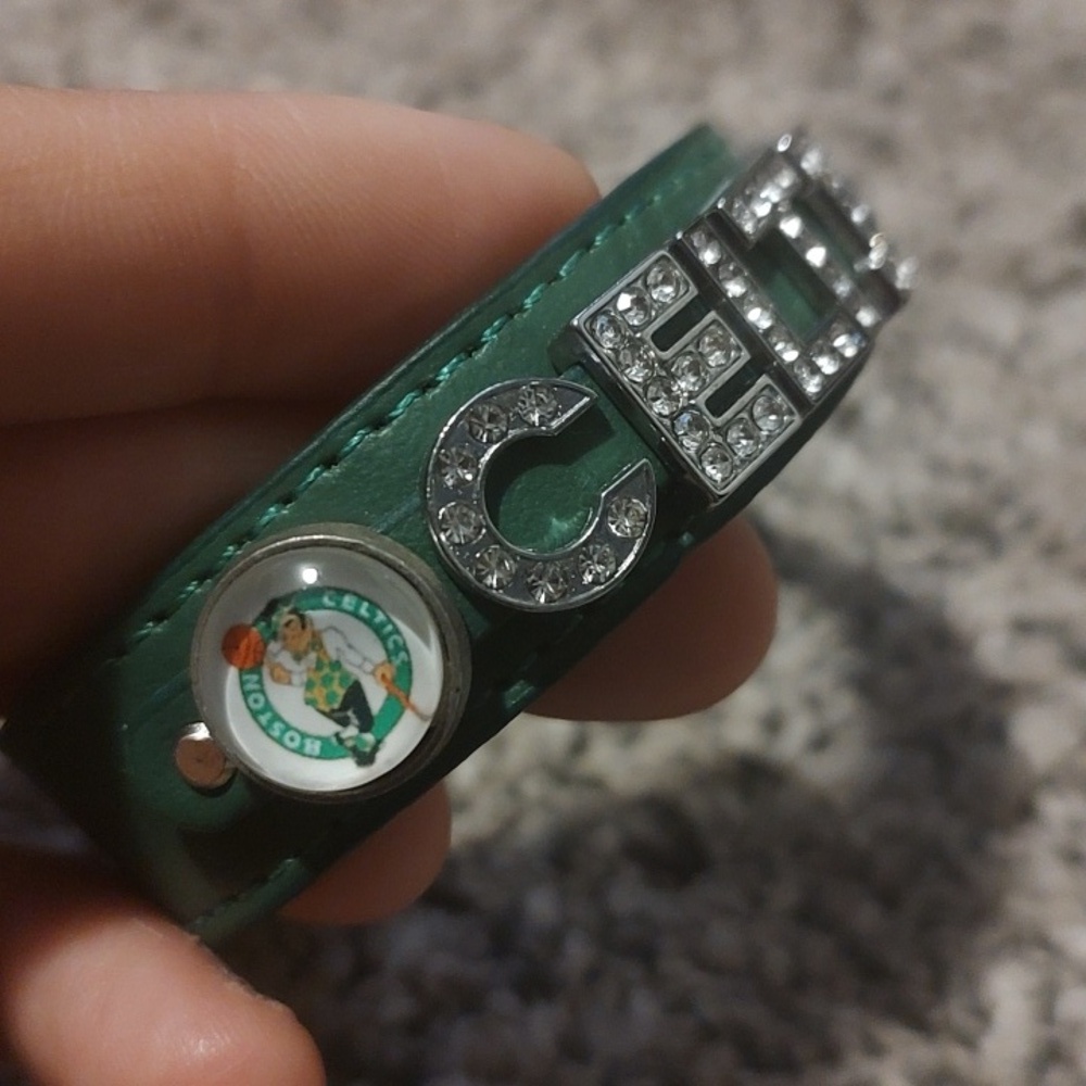 Green Celtic Bracelet with Rhinestones - Picture 2 of 5